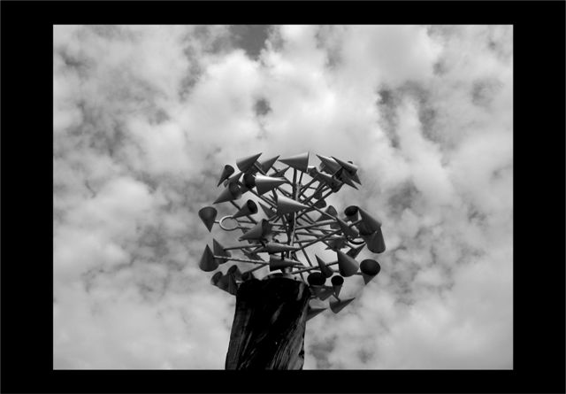 Escultura en Puerto de la Cruz, Tenerife.